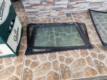 Sklá Nissan Terrano