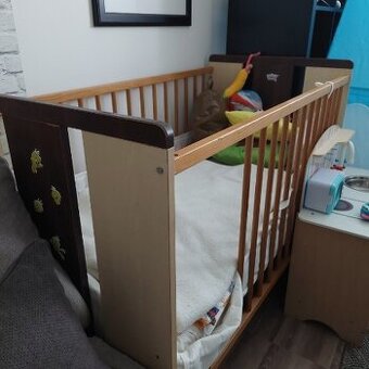 predám detskú postieľku