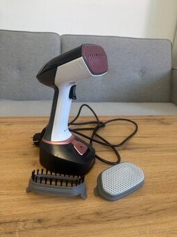 Ručný naparovač odevov ETA Stephany