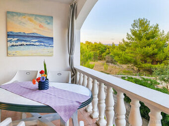 Na predaj 3-izbový apartmán na ostrove Vir v Chorvátsku