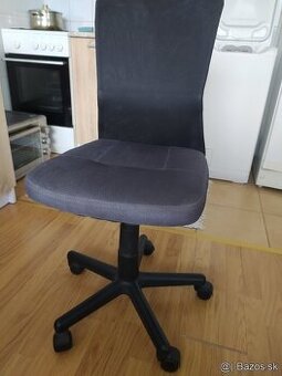 Kancelárska stolicka