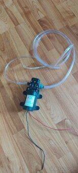 Vodná pumpa CH-1260