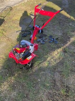 Benzínový kultivátor