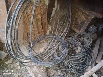 Predám staré káble a elektromotor