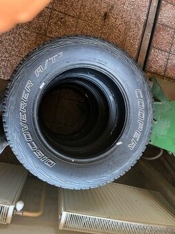 Cooper Discoverer A/T3 235/65 r17