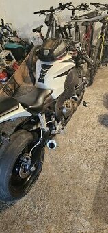 Predám buranu HONDA cbr 1000 rr sc 59