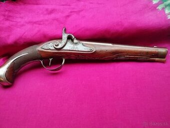 Krásna perkusna pistol