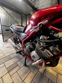 Yamaha XJ 600 S na diely