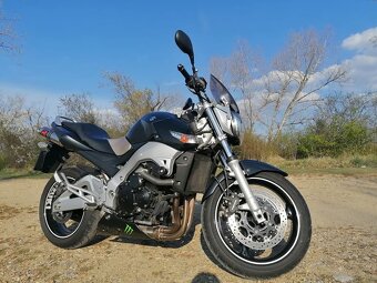 Suzuki GSR 600
