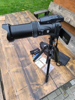 Nikon CoolPix P1000