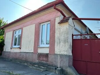 Na predaj: 5+1 izbový rodinný dom v Dolných Salibách