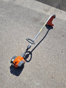 Vyžíňač husqvarna 128C po repase top stav
