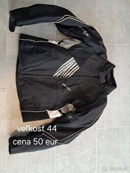 Dámske motokárske oblecenie