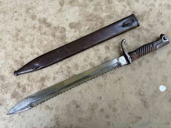 Nemecký bodák 05 s pílkou