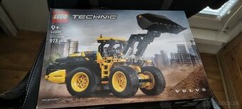 Lego Technic 42209 Volvo Loader