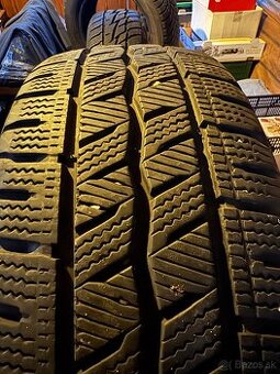 Zimné gumy 215/60 R17 C