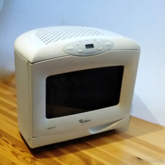 Rohova mikrovlnka Whirlpool IL 10 WH