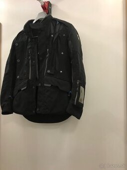 BMW Rally Pro súprava. 1980€. Nová. Veľkosť 50.