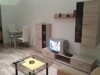 Prenájom 2-izbového bytu - 1