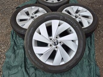 Letní kola Volkswagen Golf Belmont R17
