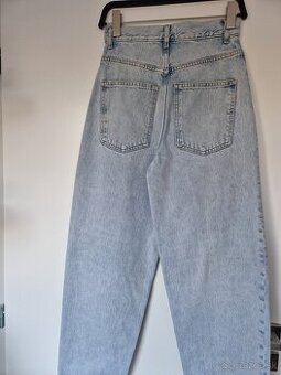 ZARA džínsy    XS/S           darujem k nákupu