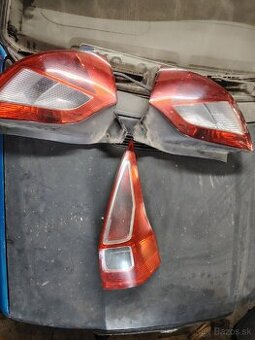 Renault Megane 2 zadné svetlá