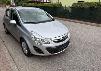 Opel Corsa 1,2i Nová STK klima zimáky benzín manuál 51 kw