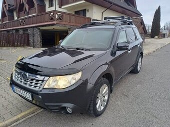 Subaru Forester, benzín + lpg