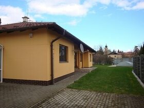Rodinný dom s pozemkom 1345 m2 - Hodkovce