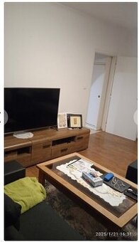 Predäm 1.5 izbový byt s balkónom v centre mesta.