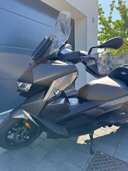 Bmw C400 GT jako nový