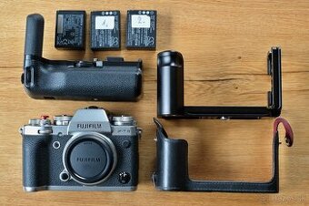 Predám fotoaparát Fujifilm XT3+príslušenstvo