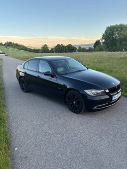 BMW E90 335i