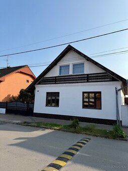V Štúrove na predaj RD s penziónom