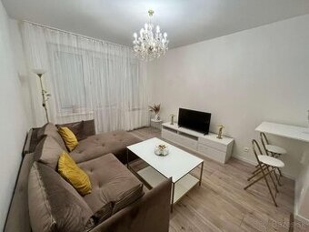VIVAREAL REZERVOVANÉ 2  izbový byt, výmera 40 m2, balkón, 