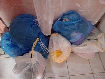 Darujem mix oblečenia pre dievčatko