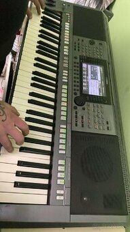 Yamaha psr s770