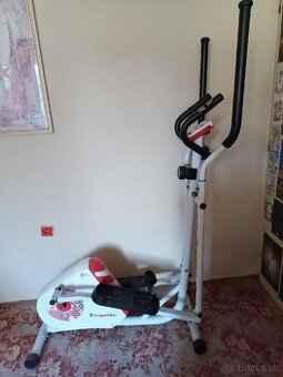 Eliptický trenažér