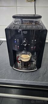 Kávovar Krups EA81