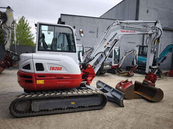 TAKEUCHI TB260 - DIESEL