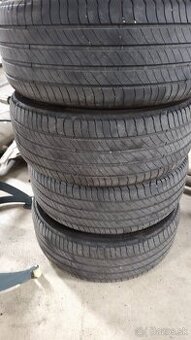 Michelin 235/50R18 - 1