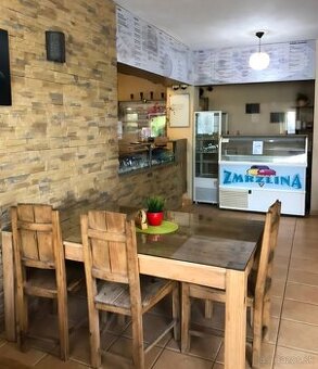 Stoly, stoličky lavice masiv