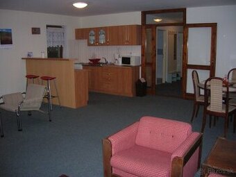 Prenajom 4 izbového bytu v centre Trnavy