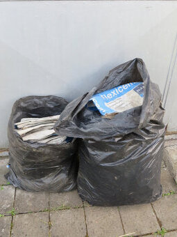 Darujem cementové vrecia