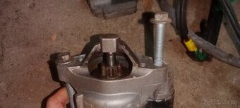 Renault Clio Thália,Dacia štarter