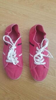 Ružové tenisky v. 41