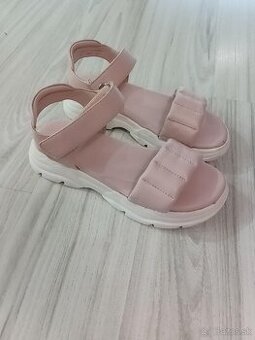 Sandálky veľkosť 33