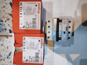 Legrand DX - 16A/4/C/30mA, 6kA