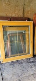 Použité drevené okno 115x130 - 1