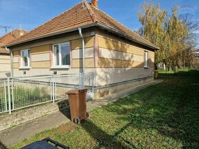 Predaj rodinný dom, Nitra-Čeľadice, 1500 m2